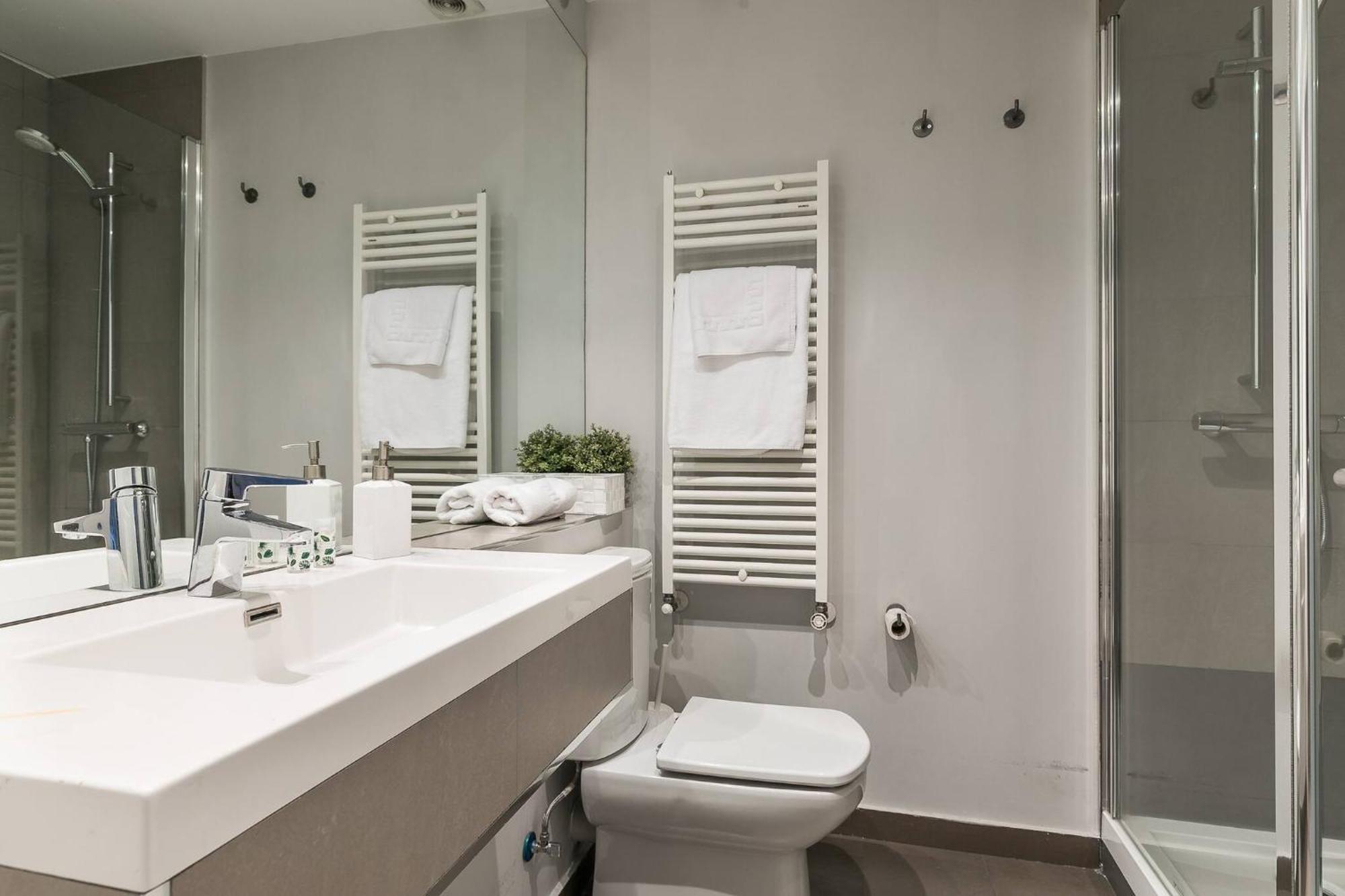 מדריד Castellana Suites מראה חיצוני תמונה